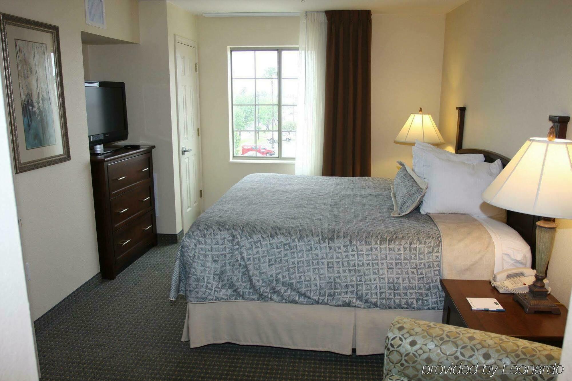 Staybridge Suites Mcallen By Ihg Zimmer foto